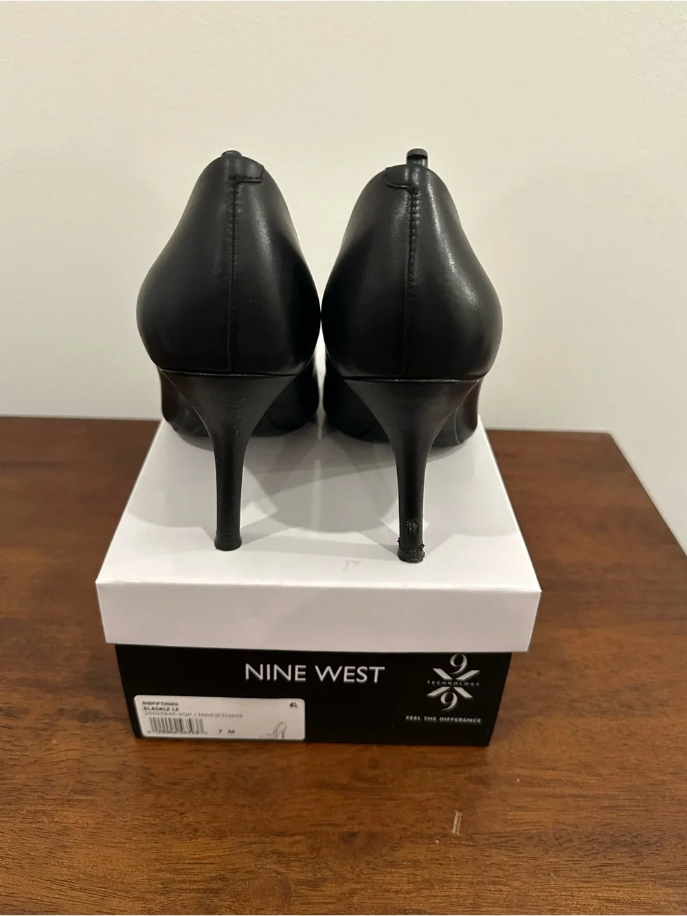 Nine West Black Pointed Toe Leather Pumps